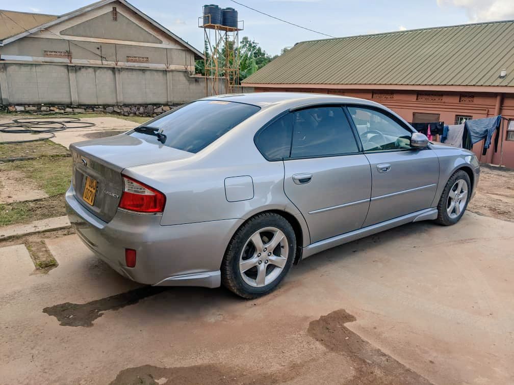 84 have just taken their #BudgetWheels Today. Feed up of being squeezed in taxis or in car lifts. Own yours Today like this 2008 Subaru Legacy.
#Ugx26m