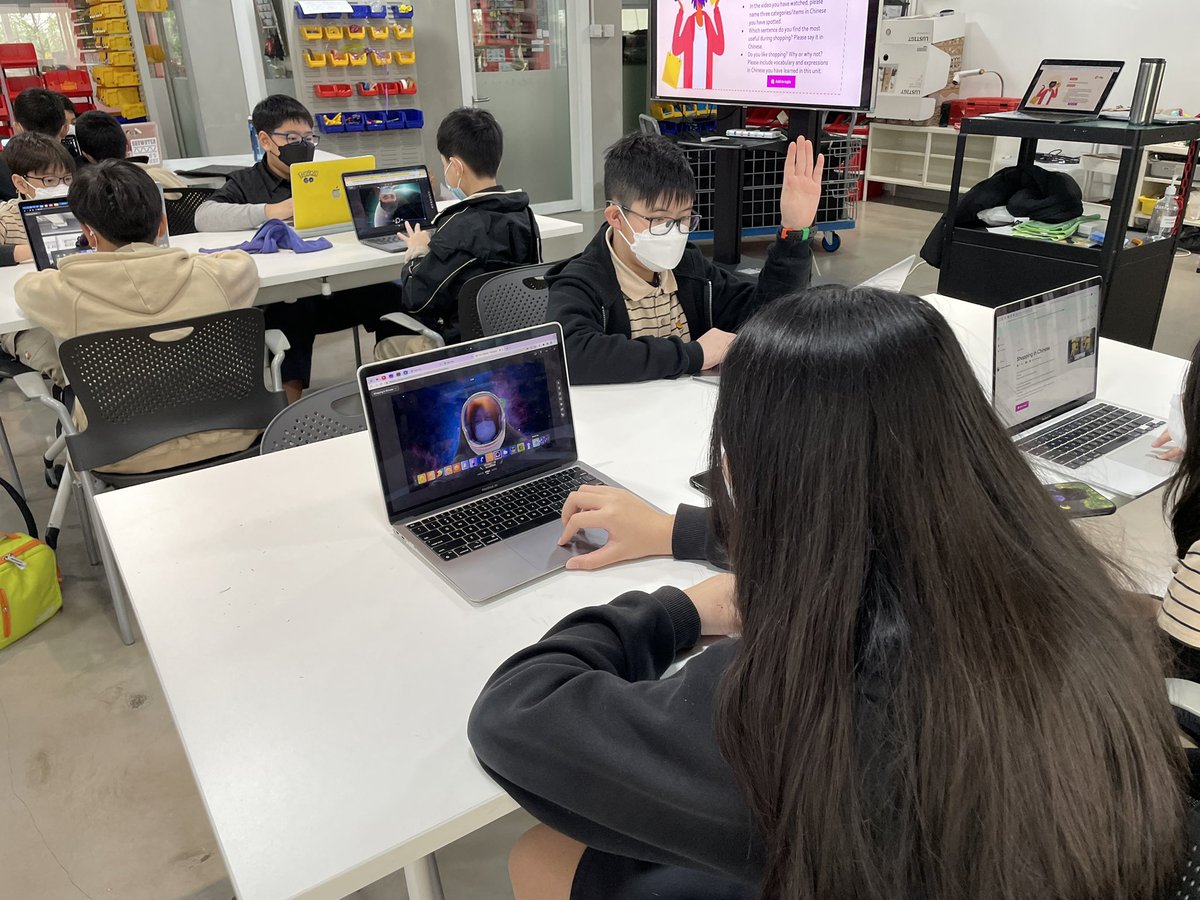 Bringing @MicrosoftFlip into Y7 #Chinese lessons today during our #edtech integration. Students played around those cool lens and effects, made dynamic #video reflections - a super #creative and engaging way to collect exit tickets in lessons! #techcoach