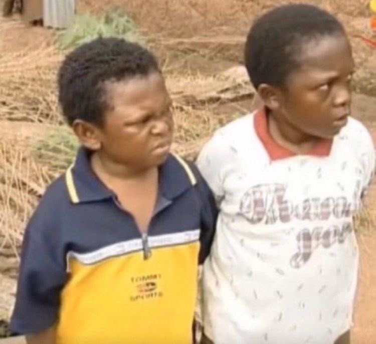 mwindardc's tweet photo. Elle: ba photos eza bien mais na bimi nde na taille te , moyen eza Bo vimbisa nga bassin ndambu ???

Mwinda 👇🏾 https://t.co/hnCadXrWHA