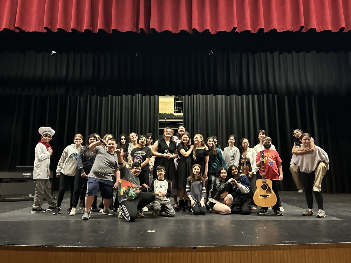 Tonight is the night! Come see some amazing talent from <a href="/mineolahs/">Mineola High School</a> and <a href="/MineolaMiddle/">Mineola Middle School</a> . Bring cash for all of our raffles and treats.  Buy your show tickets here: mineolahs.booktix.com/index.php?sign…