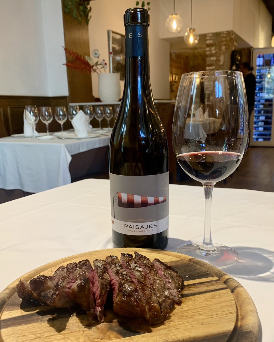 uvasfelices's tweet photo. Paisajes Valsalado es el maridaje perfecto para un asado argentino en 9Reinas. https://t.co/b6MWyH1uLV