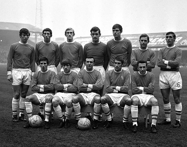 KevinGlenroyd's tweet photo. 1968, The @BlackpoolFC  team pose together for a group photograph. https://t.co/H1MZaRXifj