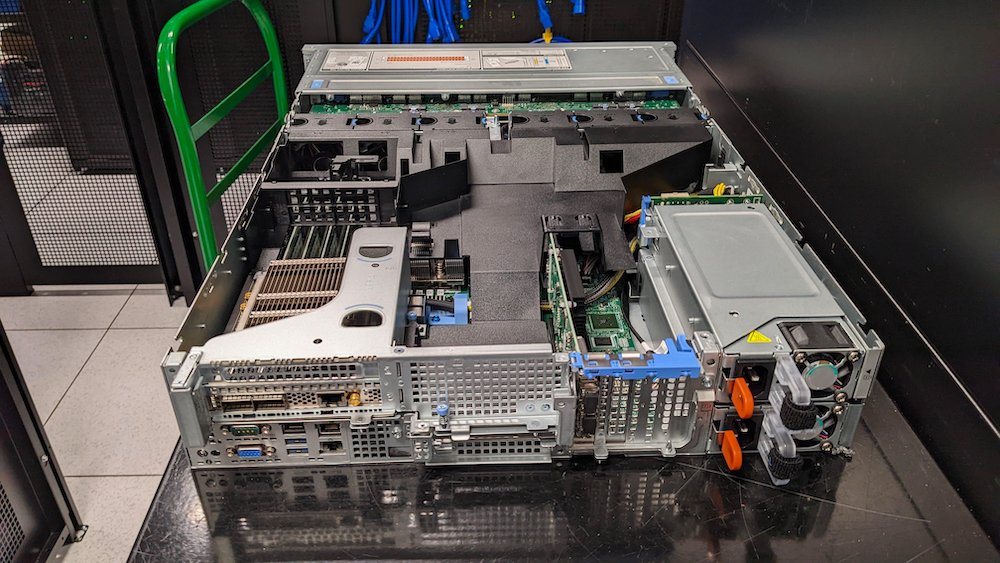 Databento on Twitter: "Ready to ship to NY4: another @DatabentoHQ ...