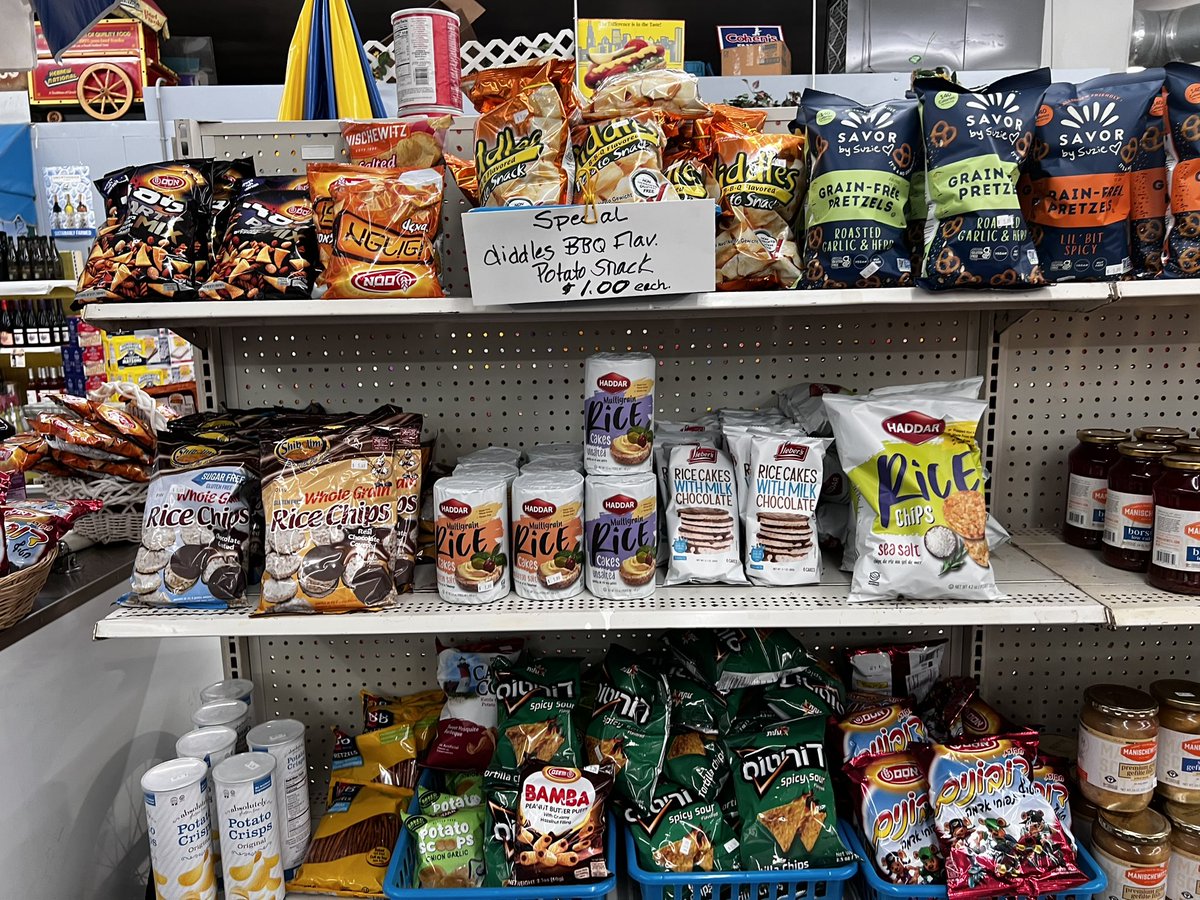 TampaKosher's tweet photo. Jo-El’s  located at 2619 23rd Avenue North, St. Pete, Florida 33713 is 40 plus years selling kosher foods to the St. Pete and Tampa areas.  It’s an iconic place that you must go to..they have phenomenal dry goods, frozen and refrigerated items.  #kosher #kosherfood #koshereats https://t.co/5FVK5nVwx4