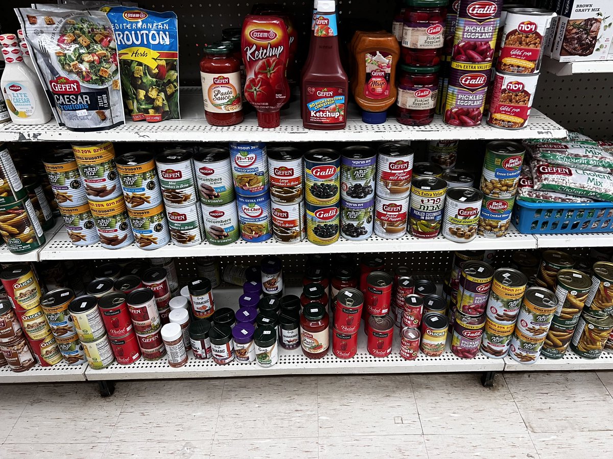 TampaKosher's tweet photo. Jo-El’s  located at 2619 23rd Avenue North, St. Pete, Florida 33713 is 40 plus years selling kosher foods to the St. Pete and Tampa areas.  It’s an iconic place that you must go to..they have phenomenal dry goods, frozen and refrigerated items.  #kosher #kosherfood #koshereats https://t.co/5FVK5nVwx4
