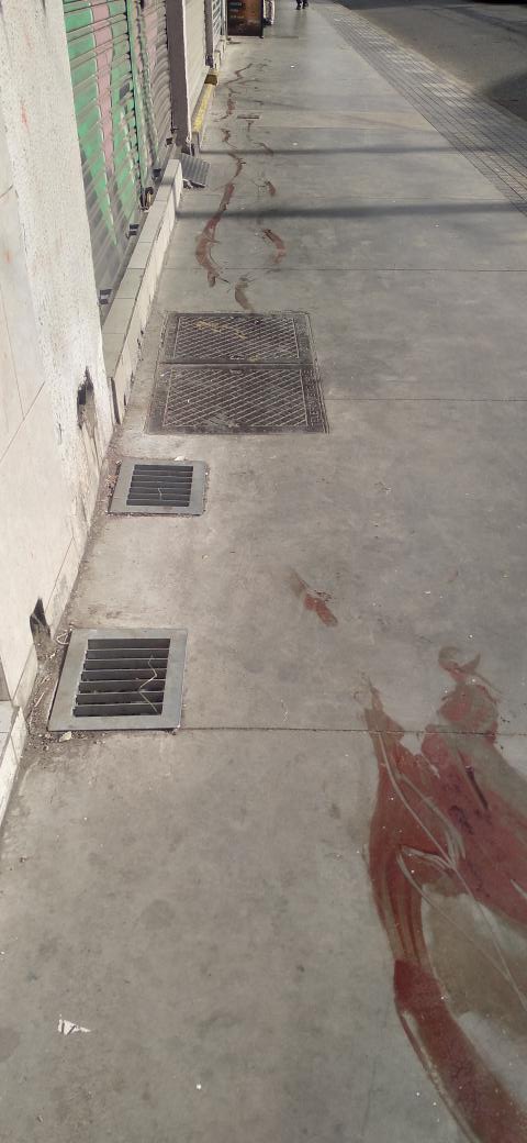 4LeoGallardo's tweet photo. Ciudadanos de Chillán, jamás habíamos visto tanta violencia en nuestro entorno, la delincuencia se ha desbordado, 8 heridos a bala en la noche debido a una posible encerrona.

#boriclovaacambiartodo #delincuencia #ahoranoticias #muchogusto #chillán #emergenciasñuble https://t.co/JXnq1zwJwc