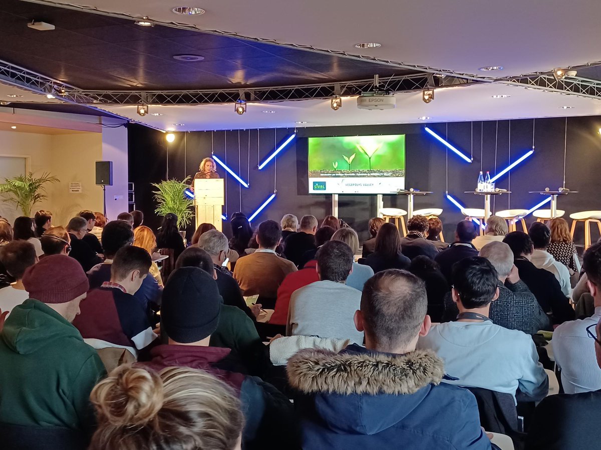The symposium « plants &amp; water uses » begins at the #sival23. The aim is to challenge researchers &amp; companies to show the issues of this resource in the future and illustrate it with solutions <a href="/VEGEPOLYSVALLEY/">VEGEPOLYS VALLEY</a> <a href="/pole_dream/">DREAM Eau & Milieux</a> <a href="/SIVAL_ANGERS/">SIVAL_ANGERS</a> <a href="/CLIMATVEG/">Projet CLIMATVEG</a>