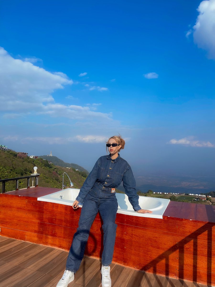 tismarilyn's tweet photo. คนอื่นน่ารักเกินปุยมุ้ย ส่วนเราน้ำหนักเกินตุ้ยนุ้ย⛰️ https://t.co/odUFTsPsRk