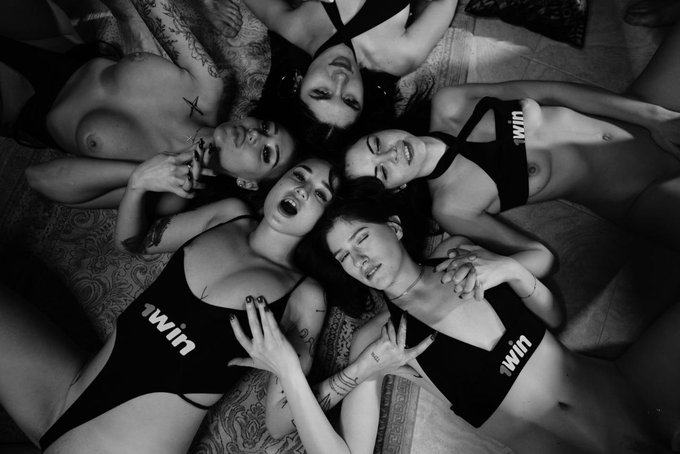 Girls are waiting for cum 🤤🫠 @saint_ahsoka @SirenaMilanoXXX @prettymary_tw https://t.co/VSwtiQOVGt<a class="tags" target="_blank" title="On Twitter" href="/?out=eyJ0eXAiOiJKV1QiLCJhbGciOiJIUzUxMiJ9.eyJpYXQiOjE3MjA2ODI0NTAsImlzcyI6InR3cG9ybnN0YXJzLmNvbSIsIm5iZiI6MTcyMDY4MjQ1MCwiZXhwIjoxNzUyMjE4NDUwLCJyZWRpcmVjdF91cmwiOiJodHRwczovL3R3aXR0ZXIuY29tL3NhaW50X2Foc29rYSJ9.IyxOr8WxJL7j2FsLaCj7FNysCvGKA3Gno3wYC-emeZm6hI-Hdy9SZRhDDtw3HXckVuIoyY9fdYx1FcdtzTydOQ">@saint_ahsoka</a><a class="tags" href="/tag/sirenamilanoxxx">@sirenamilanoxxx</a>