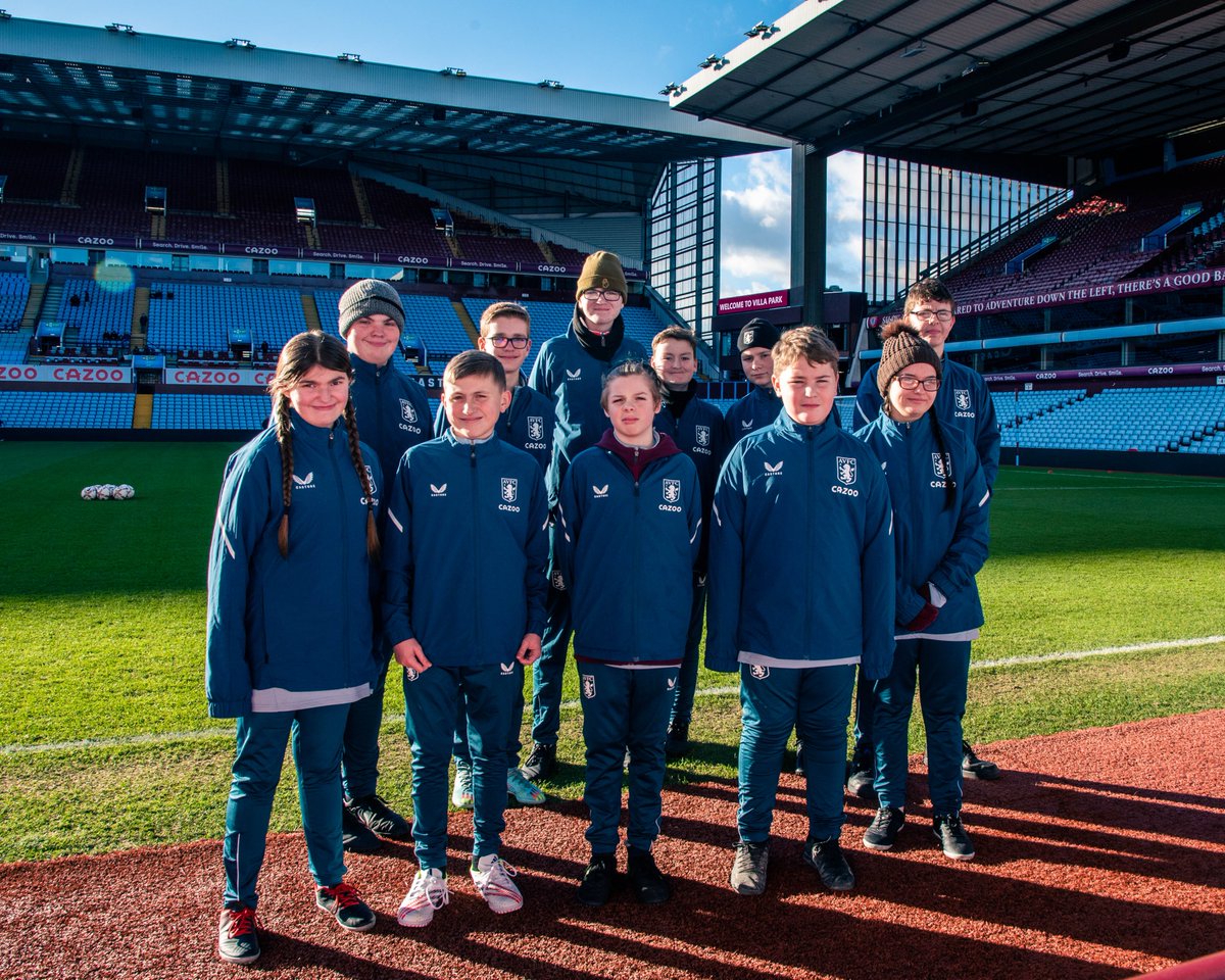 Our Ability Counts Under 16's team are ready to go at Villa Park this afternoon, as ball assistants for todays #AVFCU18s game against Southampton!⚽️🙌

@bacleague  #AbilityCounts #FAYouthCup #UTV