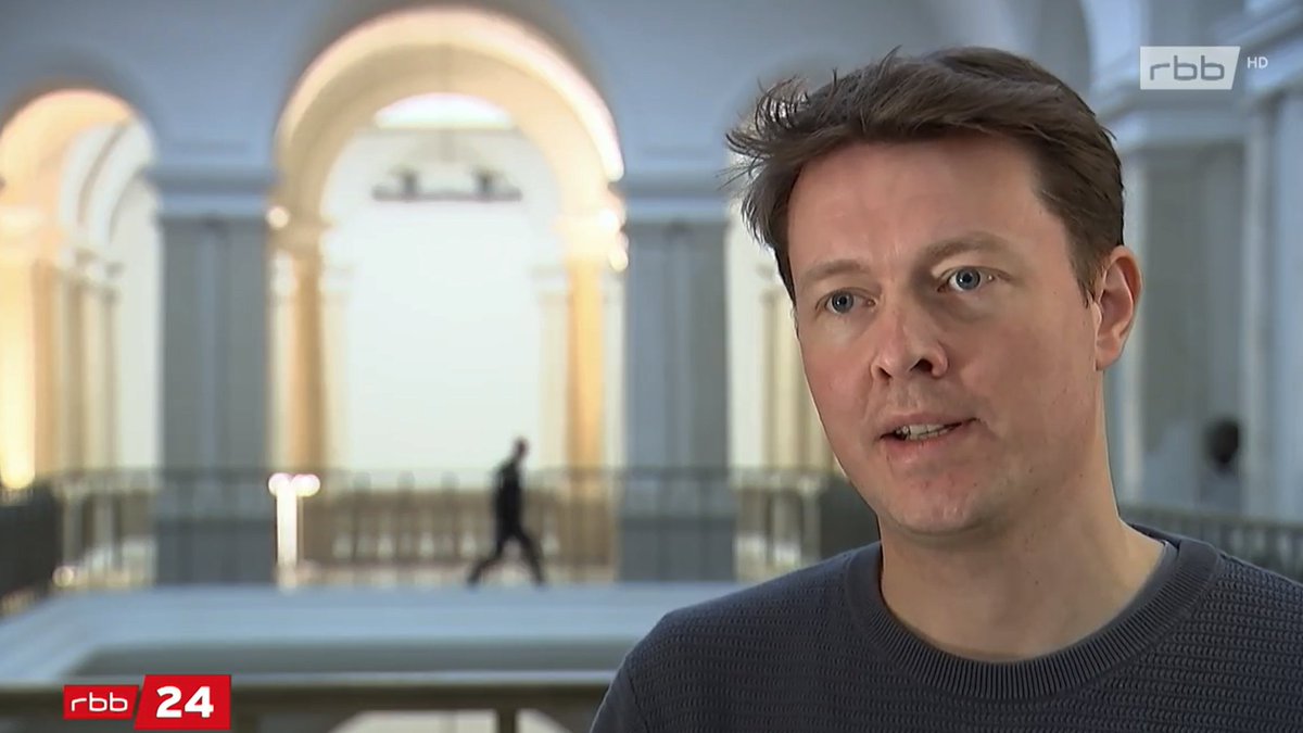 Es zeigt sich einmal mehr, dass #Signa kein guter Partner ist.
Der Letter of Intent zwischen Senat &amp; Signa war von Anfang an falsch. Nun wird deutlich: Er wird von Signa nicht einmal eingehalten und muss auf den Prüfstand. Mehr im <a href="/rbbabendschau/">Meta ✌🏽</a>-Video.
rbb-online.de/abendschau/vid…