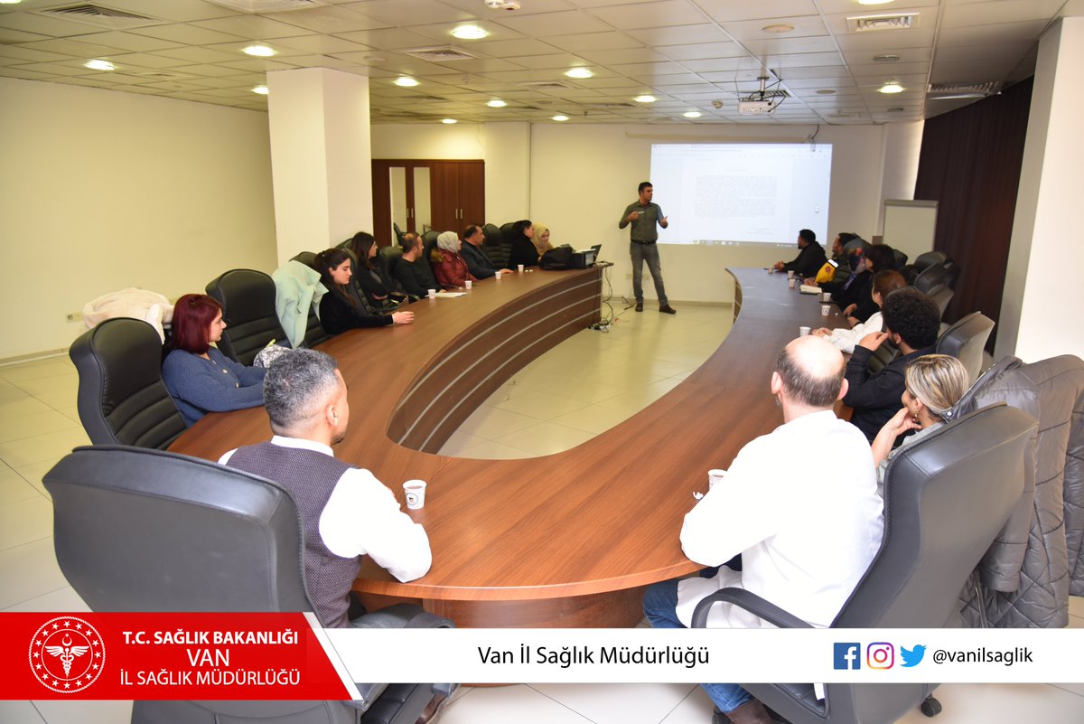 Müdürlüğümüz personel hizmetleri eğitim birimi tarafından tüm hastane eğitim birim sorumlularına cumhurbaşkanlığı insan kaynakları ofisinin açmış olduğu stajyer öğrenciler kariyer kapısı portalı ile alakalı eğitim verilmiştir.