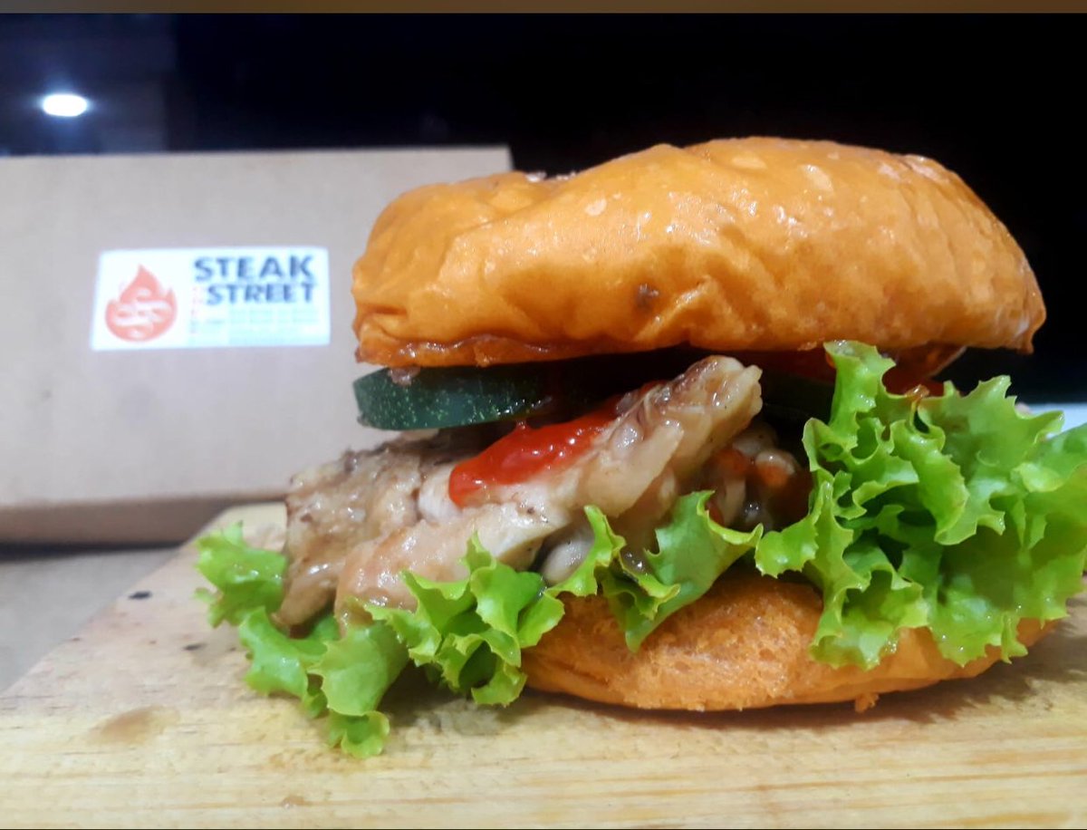 How to eat your burger