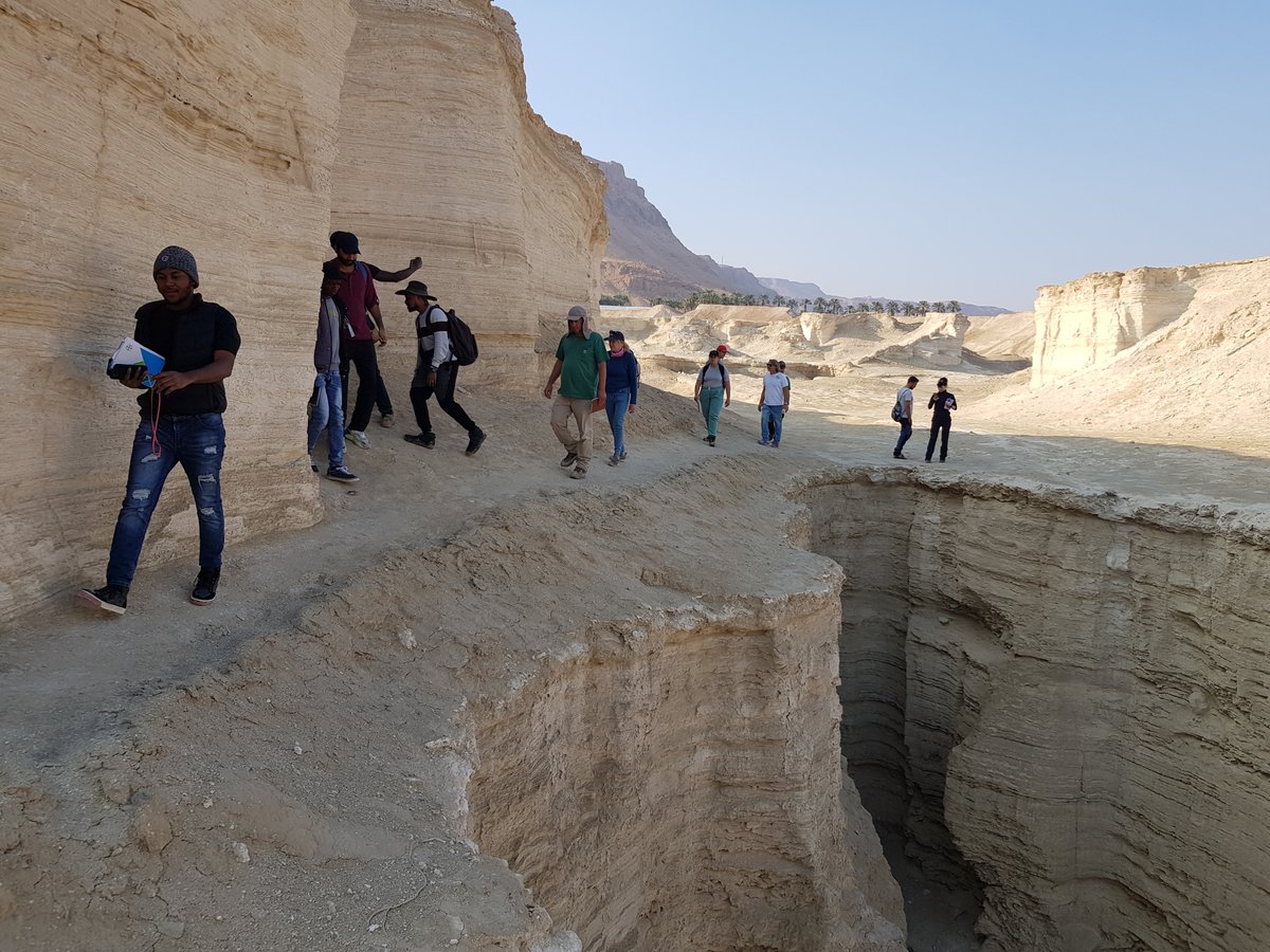 CharneySchoolMS's tweet photo. We just returned from the "Dead Sea analog to Deep Sea" field trip with our students leaded by @WaldmannNicolas from @margeohaifa. Exceptional lacustrine outcrops allows identifying at extreme high-resolution different processes, sedimentary architectures and facies. https://t.co/x0jsfVaeAR