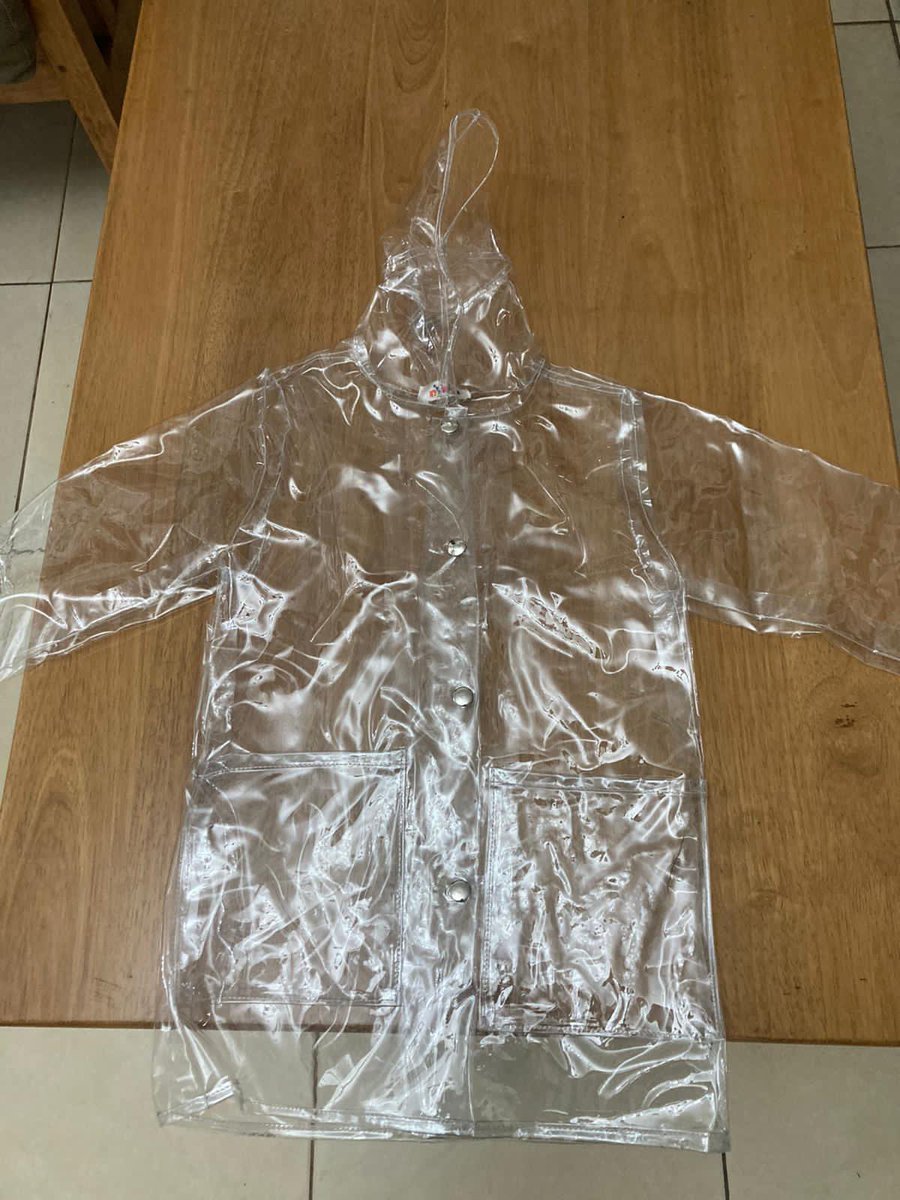 NgugiDesigns's tweet photo. My first 2023 collection “ Rain coats” this collection is dear to my heart and please support the brand by making an order. Available in different sizes.....’a raincoat that doesn’t hide your swag’ buy yours today https://t.co/m3JmBXlmnn
