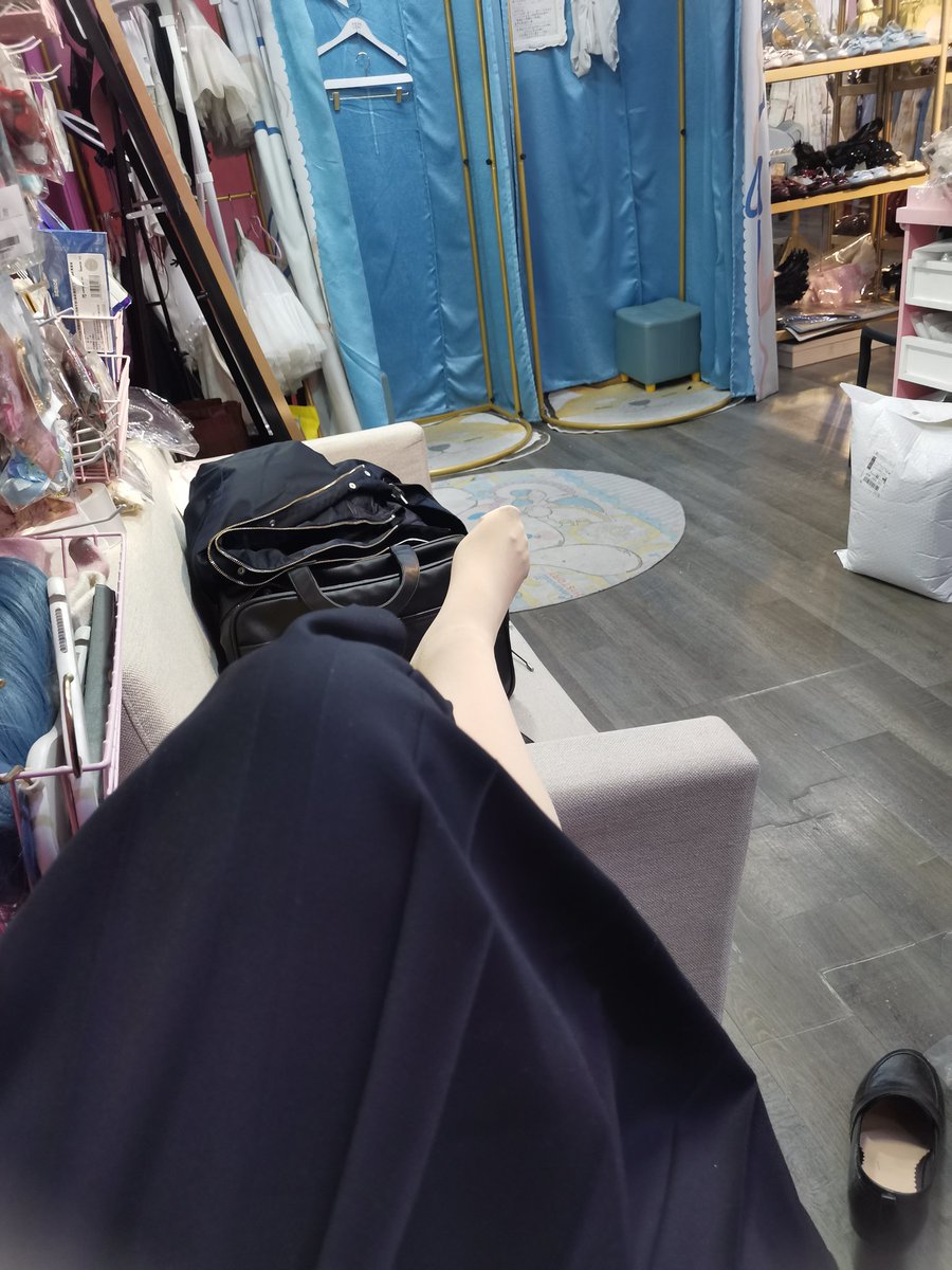 kujyo_mao's tweet photo. 摆烂，要什么形象，我舒服且不被冻死就完了 #伪娘  #女装子 #女装大佬 #男の娘 #药娘 #mtf #可爱的男孩子 #女装 https://t.co/oY54BzNnRQ