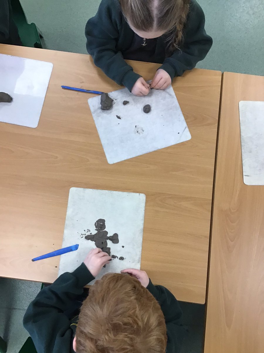 BradleyGreenPA's tweet photo. Reception art station with a water colour focus and practice modelling clay into bears, linked to our text “Goldilocks and the three bears” 👏 @clpe1 #BradleyGreenRec #BradleyGreenEnglish #BradleyGreenArt https://t.co/I8SdtDV0eQ