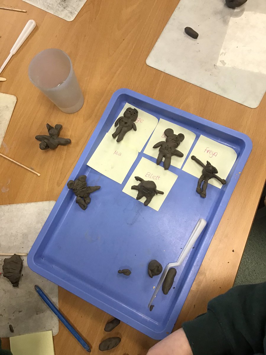 BradleyGreenPA's tweet photo. Reception art station with a water colour focus and practice modelling clay into bears, linked to our text “Goldilocks and the three bears” 👏 @clpe1 #BradleyGreenRec #BradleyGreenEnglish #BradleyGreenArt https://t.co/I8SdtDV0eQ