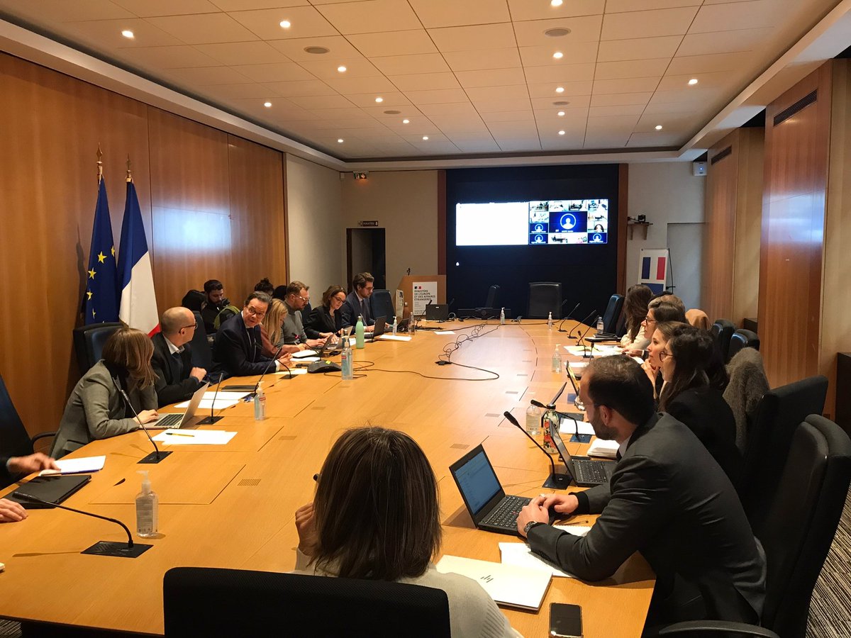 #humanitaire 
<a href="/CdCMAE/">Centre de Crise et de Soutien</a> organise un séminaire les 17 et 18/01 au profit de ses correspondants au sein du réseau diplomatique 🇫🇷 :
👉 bilan des actions d'urgence 2022
👉 enjeux et perspectives 2023
👉 méthodes de travail
👉 articulation de l'équipe 🇫🇷

<a href="/AFD_France/">Agence Française de #Développement (AFD) 🇫🇷 🇪🇺</a> <a href="/CoopSecuDefense/">DCSD🇫🇷</a>