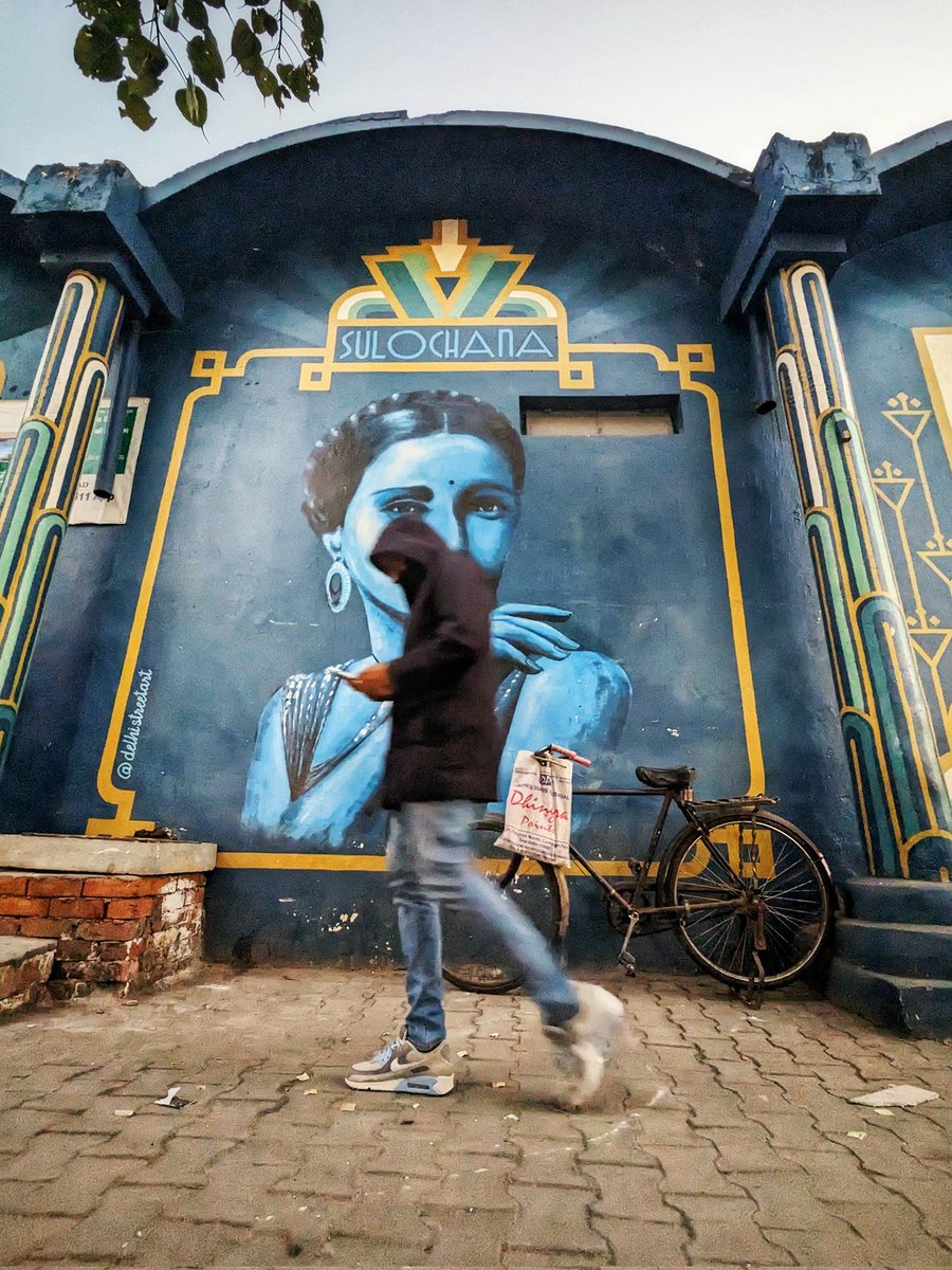 ExploreWithRoy's tweet photo. Keep walking! @ICoffeeculture 

#photography #photooftheday #photo @madebygoogle https://t.co/Afb56NKvgZ