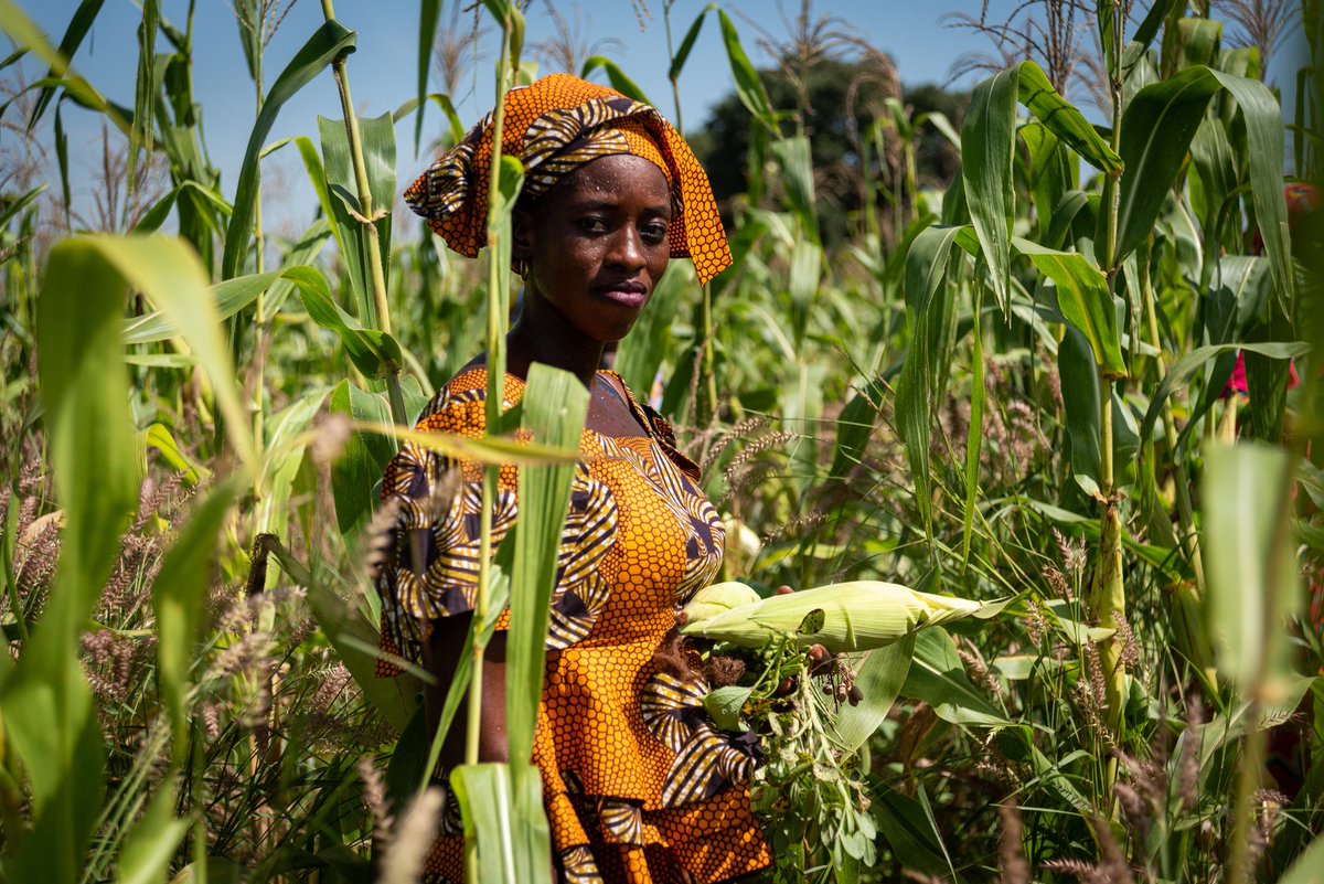 Dear Rural Women, We see you changing the 🌍every day. We see you growing the food that feeds your nations. We see you bringing change to your communities. We see you working to give the 🌍 a sustainable future. And we stand with you! ❤ #InvestInRuralPeople #SDGs