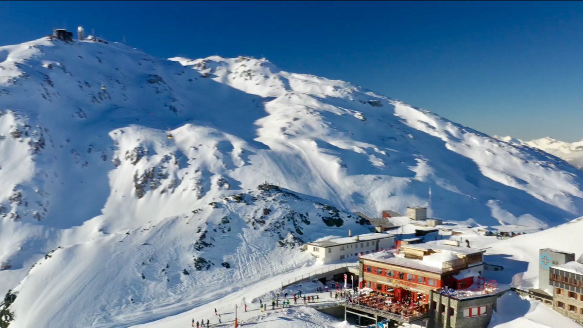 JumptuitNow's tweet photo. #Davos2023 - The World Economic Forum #WEF2023 

Countdown to Interview with #Jumptuit Founder and CEO, #DonaldLeka

#WEF23 - "A Real-Time Data Revolution in Forecasting and Decision Making" https://t.co/Jxl9Isz77x