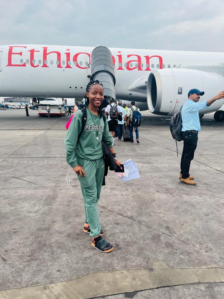Rachid Kahongya (@rachidkah) on Twitter photo Après sa licence de pilote privée obtenue au #Kenya, l'ancienne élève de l'école du 50naire à #Goma, #Angel_Ndeze a pris son vol ce jour en direction d'#Orlando aux #USA afin d parachever sa formatio en pilotage des gros porteurs, sur financement de la Fondation <a href="/julienpalukucom/">JULIEN PALUKU</a>. Après sa licence de pilote privée obtenue au #Kenya, l'ancienne élève de l'école du 50naire à #Goma, #Angel_Ndeze a pris son vol ce jour en direction d'#Orlando aux #USA afin d parachever sa formatio en pilotage des gros porteurs, sur financement de la Fondation <a href="/julienpalukucom/">JULIEN PALUKU</a>.