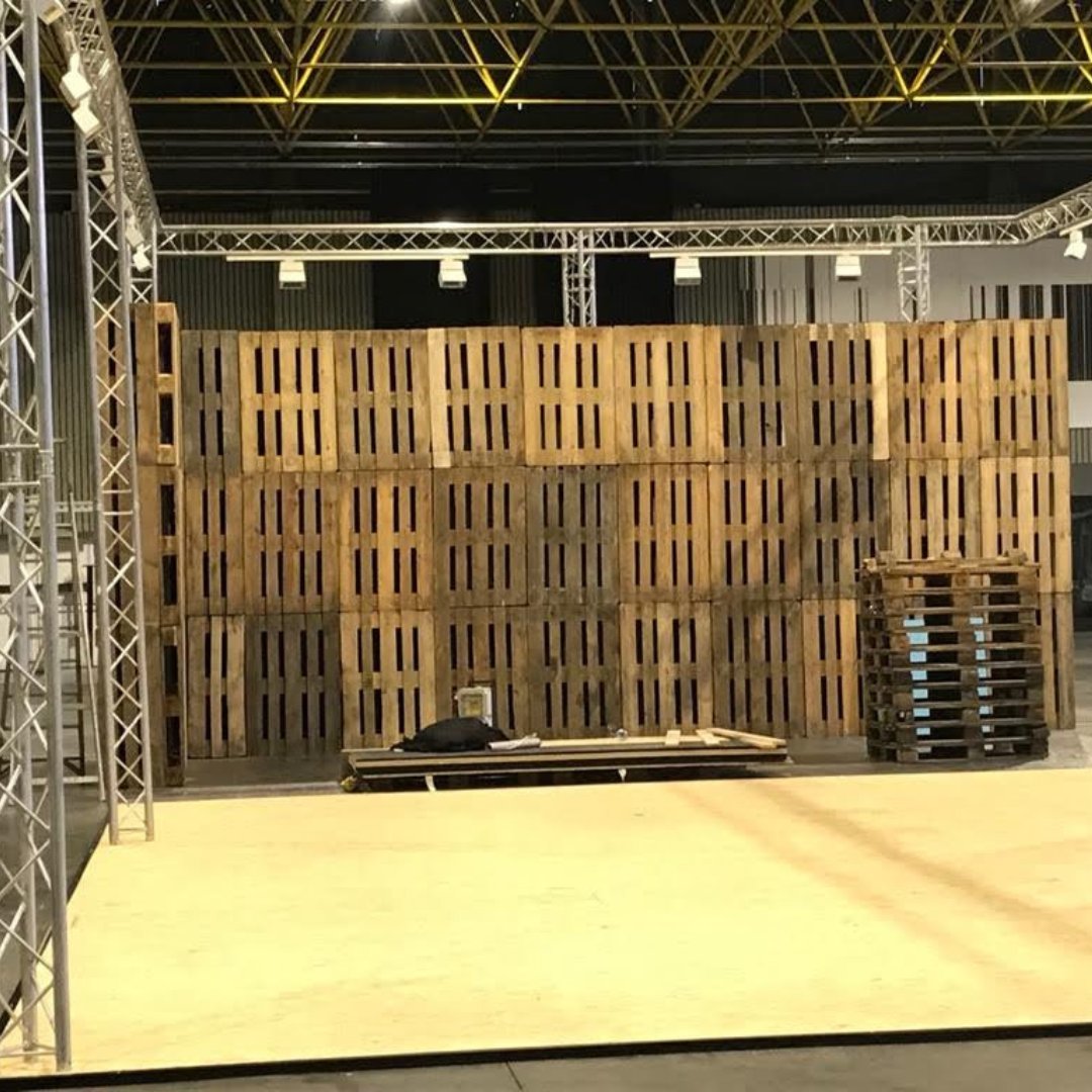 gorillauk's tweet photo. Another successful build for @oakley! 🔨

A two-man team headed down to the cycling trade show event, Velofollies in Belgium, for the set up of the returning Oakley promotional trailer. 

Swipe to see some pics of their speciality trade stand setup >>>

#velofollies23 #oakley https://t.co/RVdBn2Kp7X