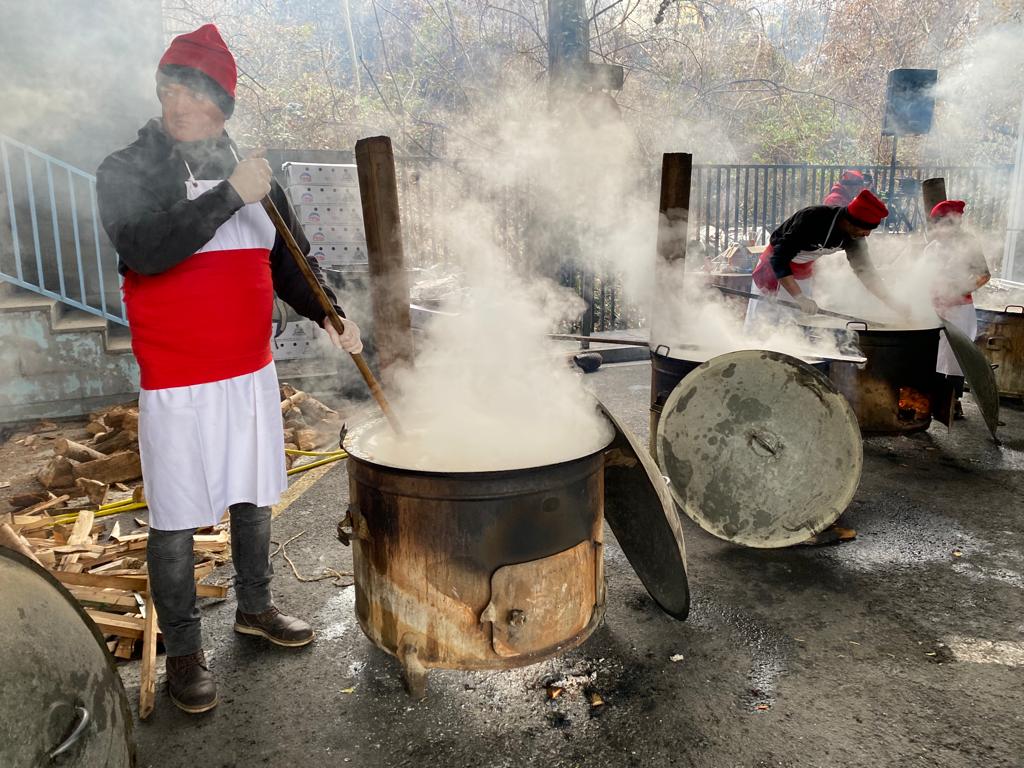 Som_Accio's tweet photo. 🍲 Celebració a Escaldes-Engordany per Sant Antoni, amb la tradicional Escudella.

👥 El president suplent del @GP_Independent, @MarcMagallon ha participat en aquesta festivitat a la parròquia.

#SomAcció https://t.co/9Xil5jHDmf