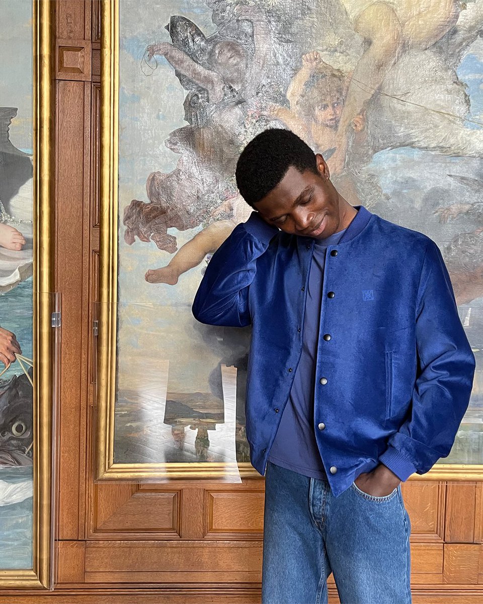 amendiofficial's tweet photo. Meet our new velvet jacket. First drop of spring 2023 collection now live at https://t.co/Vs0SSW0f5G and selected retailers. https://t.co/tBF2ID9r7O