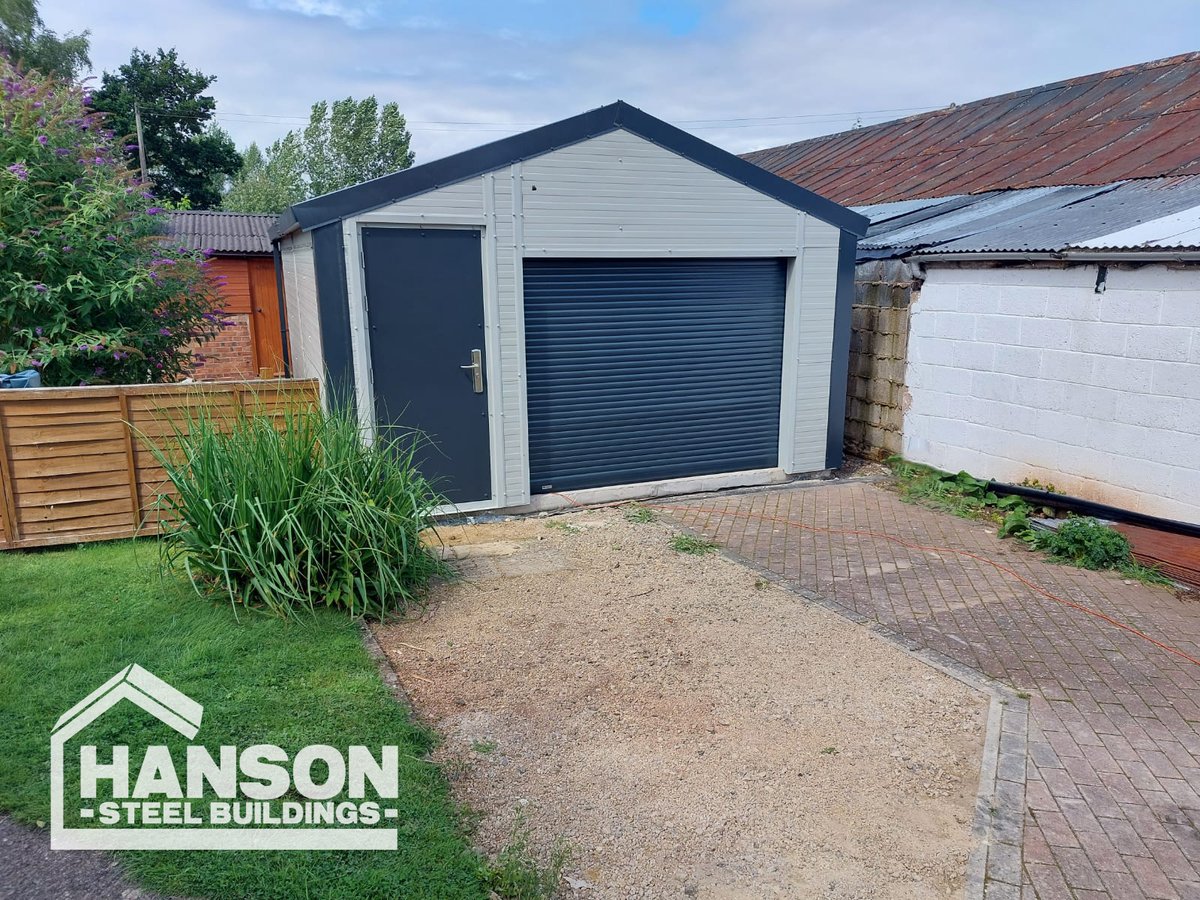 Hansonbuildings's tweet photo. Check out our 40mm Insulated Single Garage with the 10 Point Locking Security door and an Insulated Roller Shutter in the front of the Building! 🏠 SeceuroGlide Garage Doors #steelbuildings #insulated #garage https://t.co/Eb3E4Ud1IO
