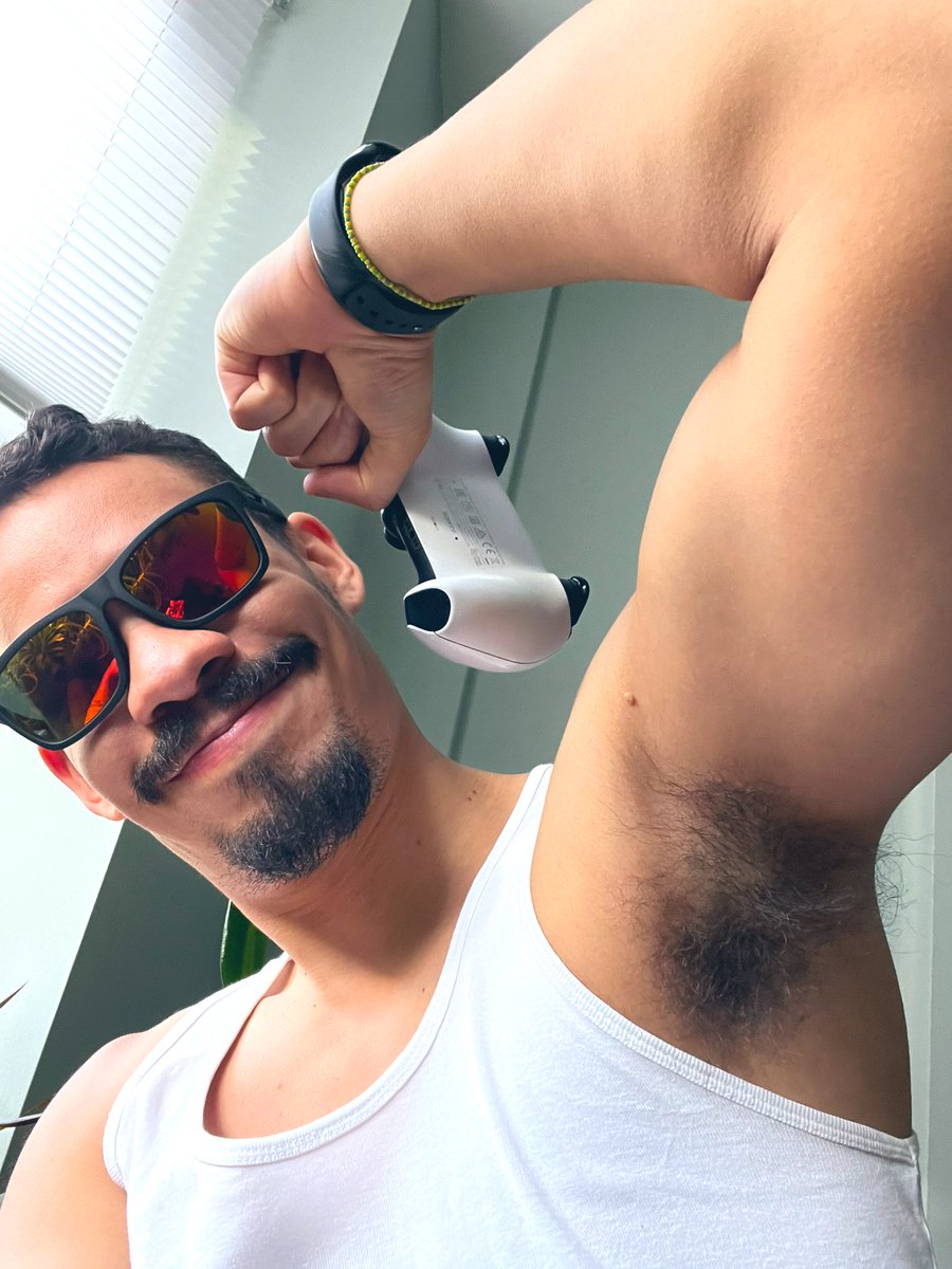 Ready for a play 🔥🎮
.
.
.
.
.
#armpit #armpithair #armpitbush #armpitaddicts #ArmpitsLicking #GayArmpits #nikesocks #gay #kiffeur #airmax #gayfeet #gayfoot #malefeet #malefoot #gaysocks #gaysneaker #kiffeurtn #whitesox #gayfetish #niketn #ps5 #gamer #gaymer #genshinimpact