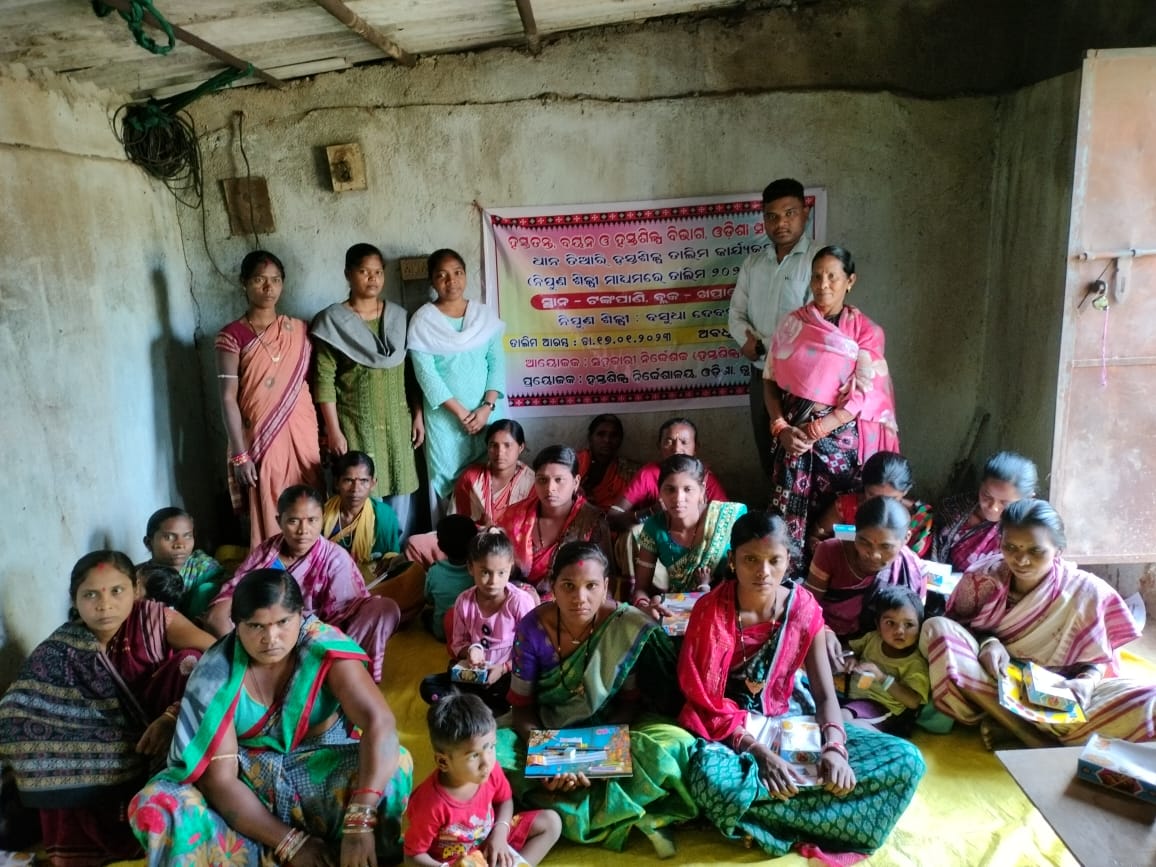 adhbolangir's tweet photo. Inauguration of Master Craft Man (MCM) training programme FY 2022-23 on Paddy craft at Tankapani, Khaprakhol Block on dt.17.01.2023. https://t.co/RhWAPrfPQ5