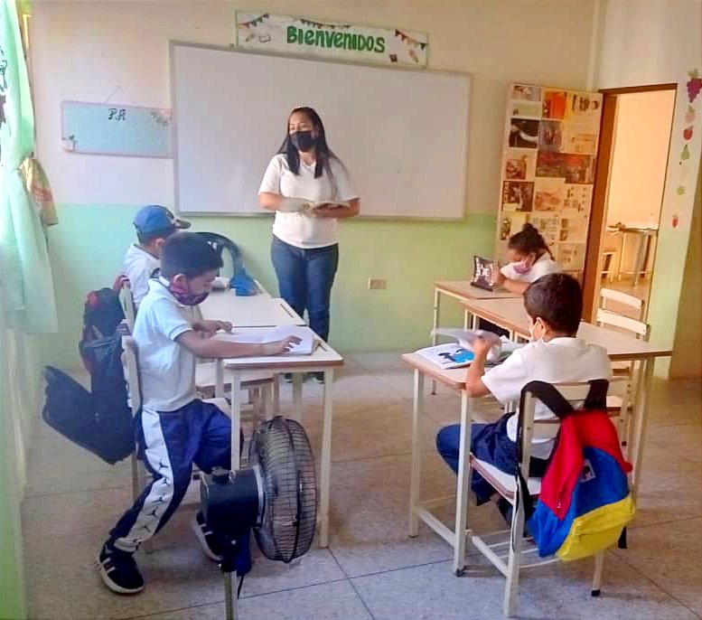 MarelysCastroR's tweet photo. Nuestros ángeles necesitan atención profesional. Para los Institutos de Educación Especial es prioridad. Reconocemos con admiración los esfuerzos de nuestras Maestras y Maestros. Con el Pte @NicolasMaduro vamos a superar la adversidad.
#SancionaLasSanciones
@_LaAvanzadora
#17Ene https://t.co/vQjmtaEgiM