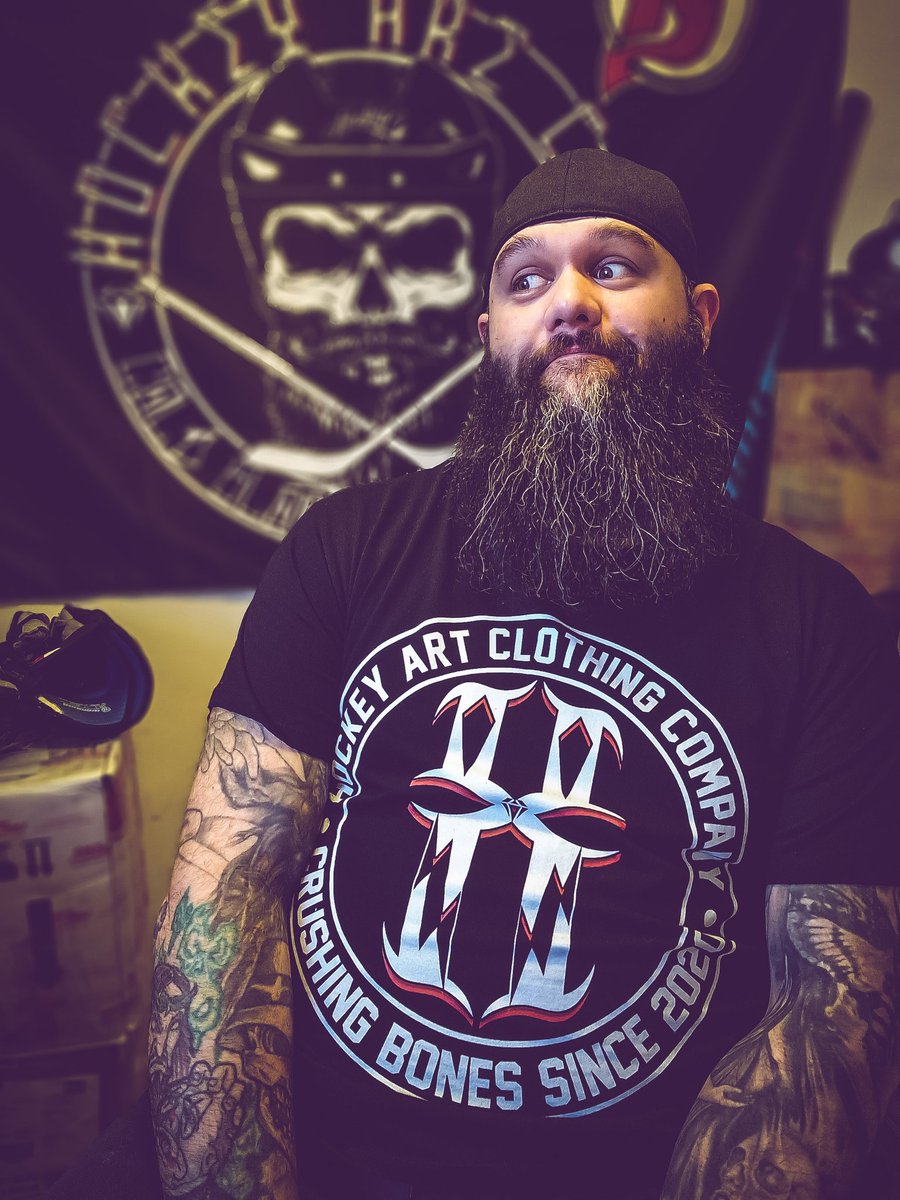 HOCKEYARTCO's tweet photo. Yah fucking poser! 
Posing in the crush tee, which is available from all good book stores. 

 #HockeyArtCo #HockeyCruApparel #HCA #HAC #nhl #icehockey #hockeylifestyle #HockeyArtClothingUK #reaper #ReaperKings👑💀 https://t.co/WcLFxZSIyk
