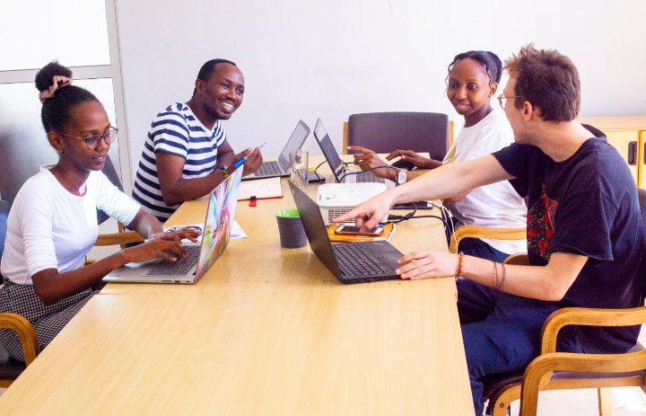 baraka_machumu's tweet photo. #DYK that investing in quality research and informing the best practices in #GreenBusinesses will enable Tanzania youths to find decent jobs.
#WhatShouldbeDone
#Youth4GreenJobs
#SautiYaVijanaTanzania
#NiniKifanyike #WhatHasChanged #ClimateJustice @Forumcctza @PACJA1 https://t.co/dALDEgC1Jv