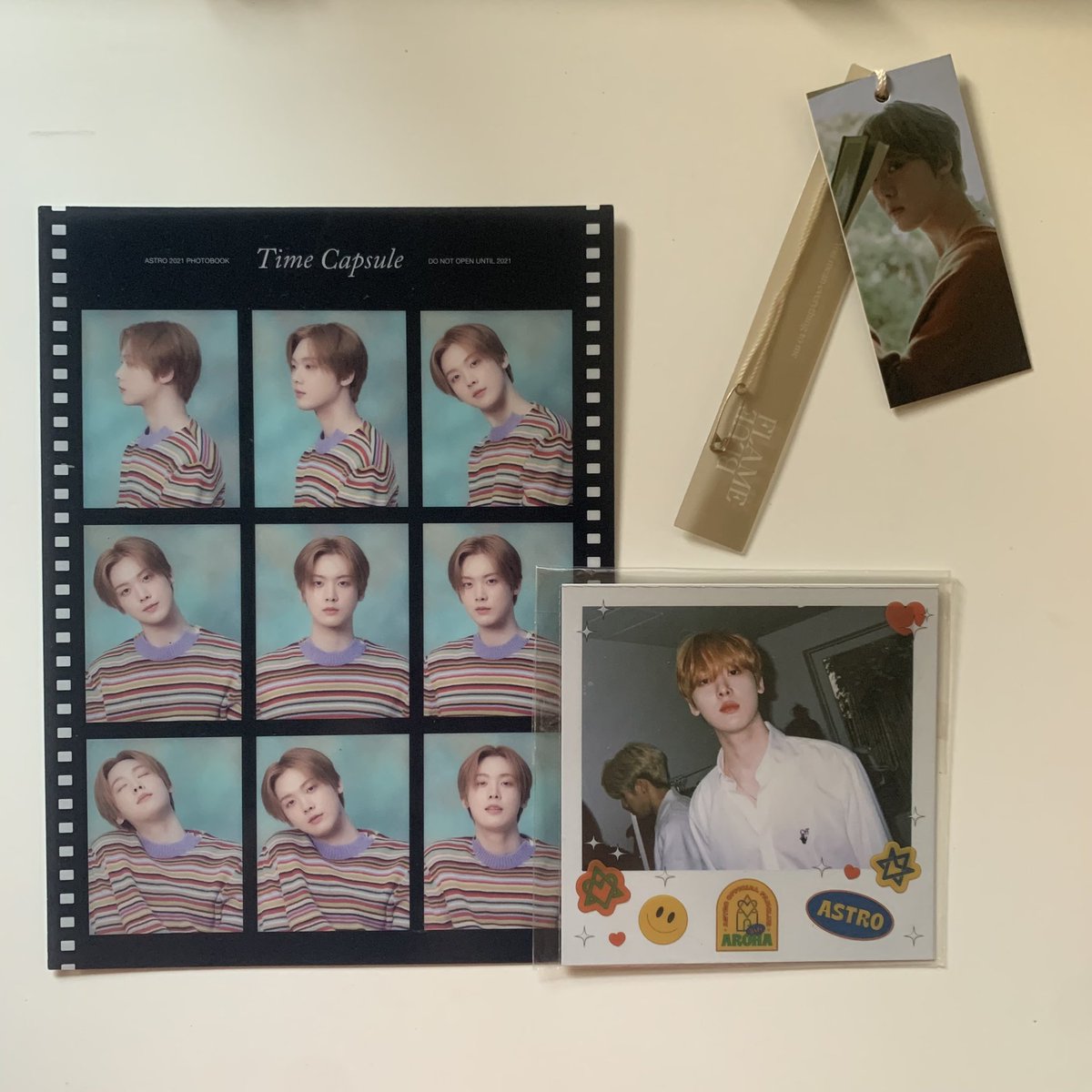markiyoon's tweet photo. wts lfb astro sanha random polaroid photocard + film set - P300 + pf or 

P200 time capsule film 
P50 5th gen polaroid 
P50 blue flame bookmark
all must be taken 

— payo/2 days reservation
— reply mine/dm! 

# wts lfb astro sanha ph https://t.co/OVanOd6Tte