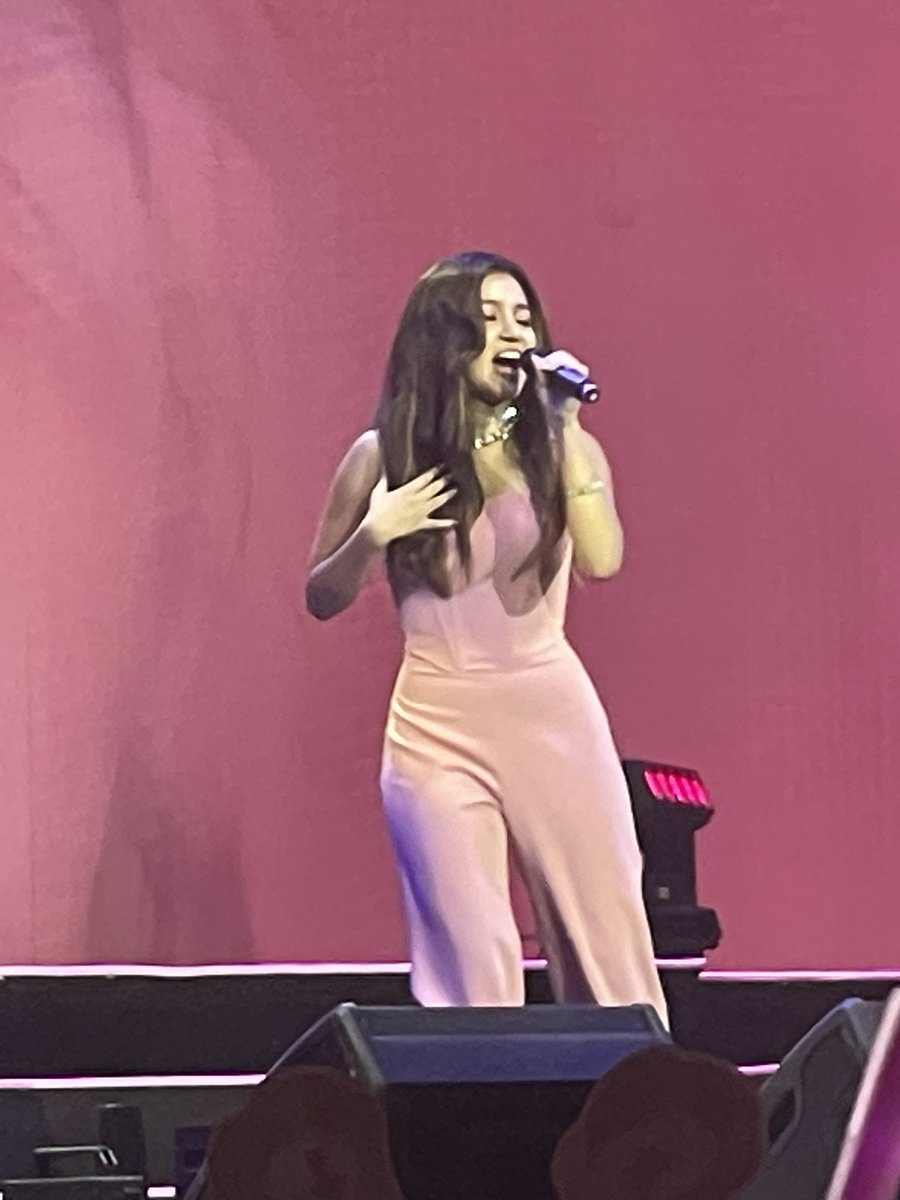 bubbleinyourtea's tweet photo. For #BelleMariano fans, got some shots here 🫰🏻 https://t.co/Hvh5FsGn50