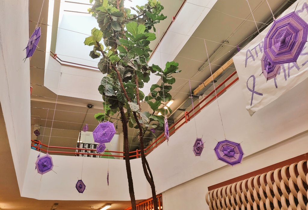 EAnglesola's tweet image. Avui el #ProjecteFAIG del @cesirecat ens porta al @insjc3. L'#AprenentatgeXProjectes i l'#AprentatgeAmbSentit a #Secundària  és possible. #Gràcies per obrir-nos les vostres portes! Ens acompanyen @bernatelferrer #InsLesMarines @costaillobera @RBlaves