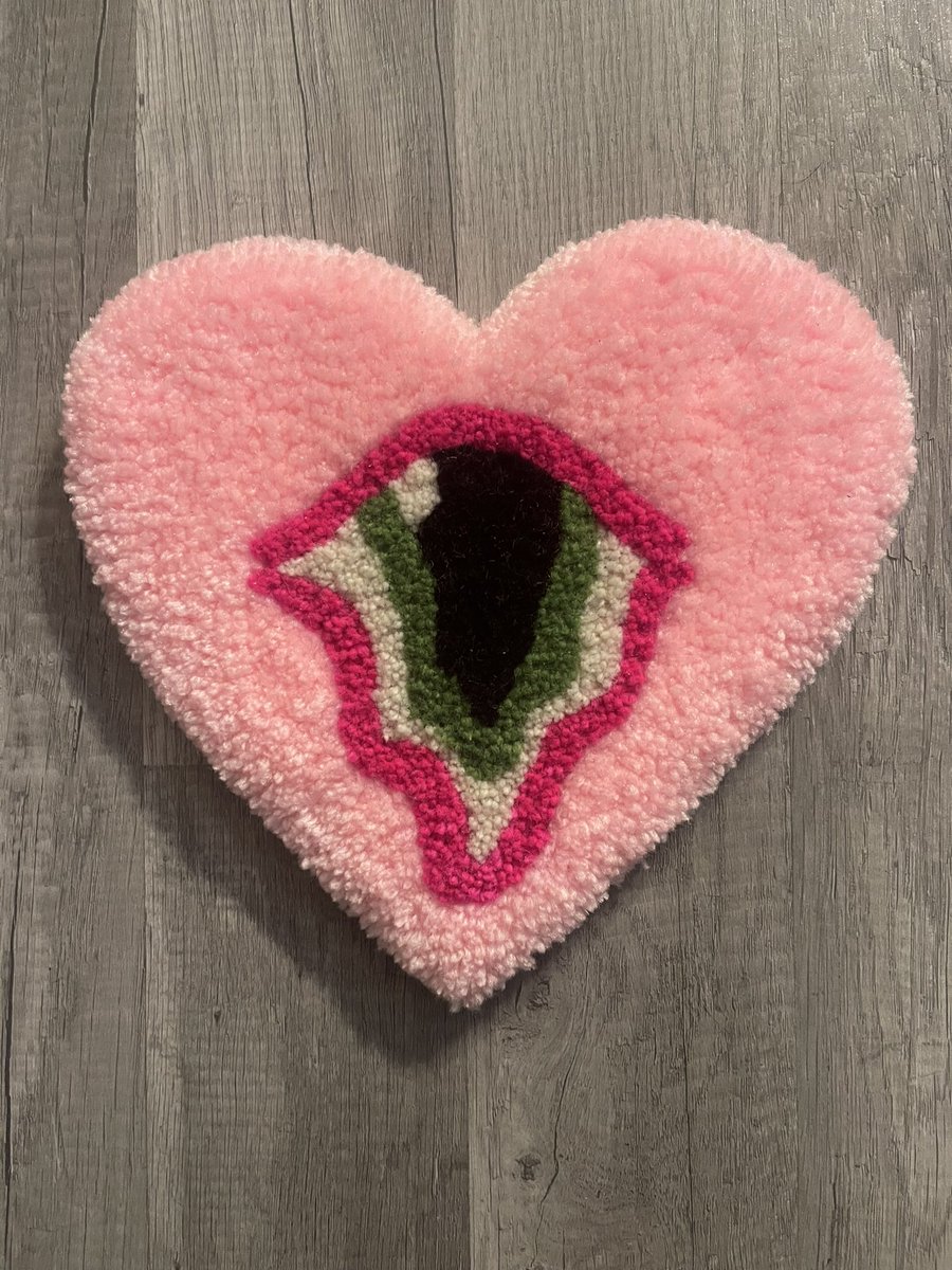 LoveAndTuft's tweet photo. Valentine’s Day rugs! I will sell them in separate pieces or the set! Both options are available on my website! Thank you all so much🤩🫶🫶 https://t.co/S4IyqUT0OG
