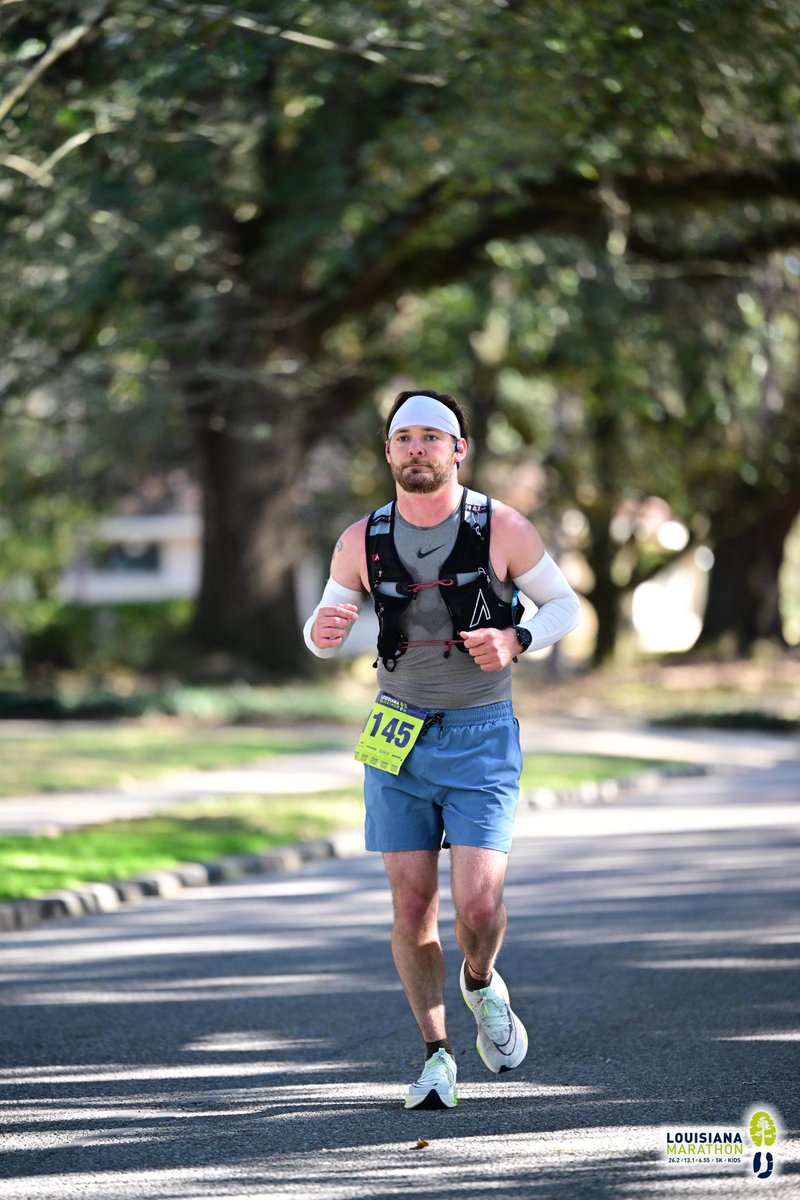 J_Pierce93's tweet photo. First marathon 🤘🏻@thelamarathon https://t.co/Q6J2RZi05u
