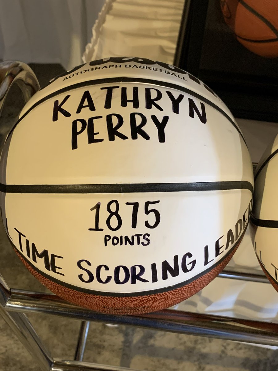 RP_Mockingbird's tweet photo. Memories from 2 years ago today. @Kathryn_Perry3 @smwc @SMWCwbball definitely got the best of the best. #BossBaller https://t.co/s4Ier43dQz