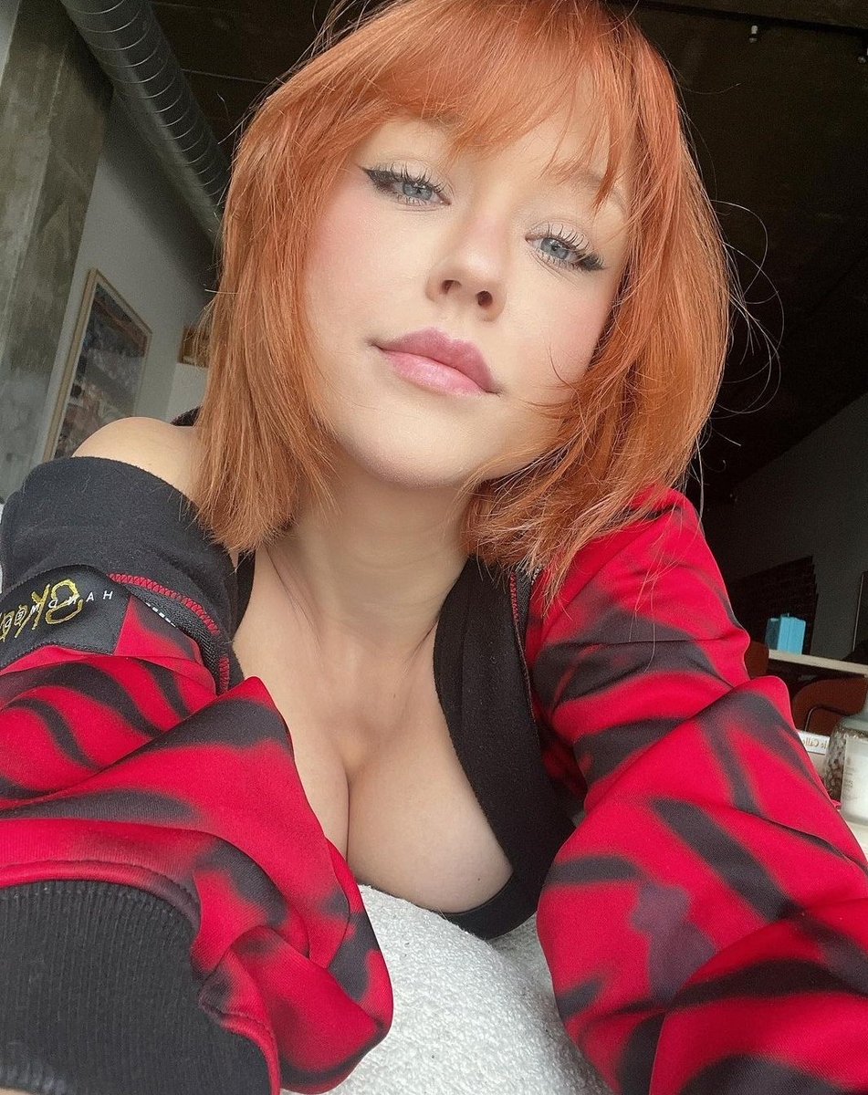 Sabrina68235's tweet photo. Want a topless pics 😜? Dm 💬 https://t.co/Re3FCExXsR
