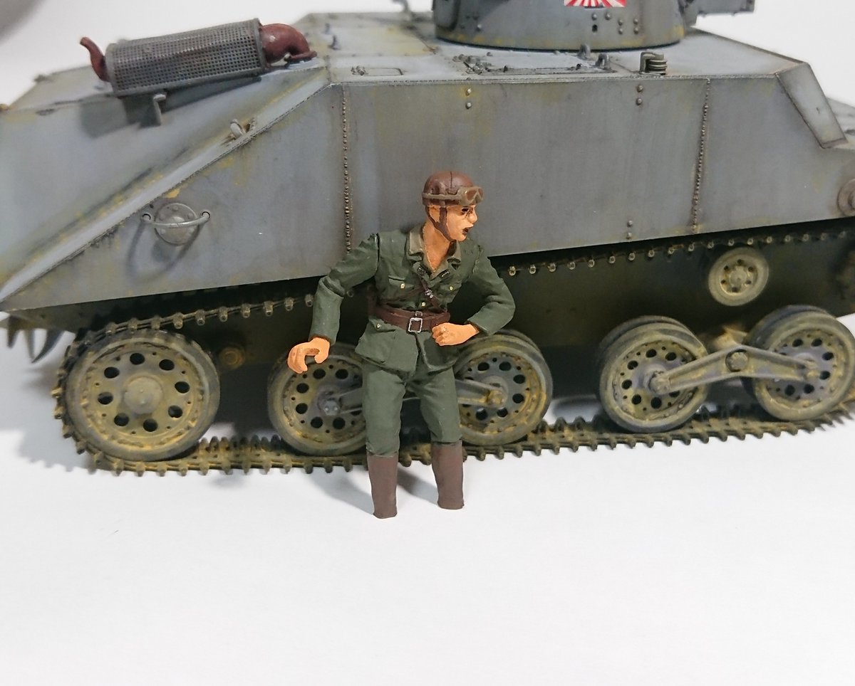 jp4_l70_a's tweet photo. 1/35 ドラゴン 特二式内火艇 カミ

パーツも少なく組みやすい
砲塔内は素晴らしいの一言！
パッションモデルの戦車長もいい感じ↑

ヤフオクにて出品中なので興味のある方はぜひ
https://t.co/HhqmB5NEgk

#戦車 #tank #プラモデル #scalemodel https://t.co/nNXZiZuD3d