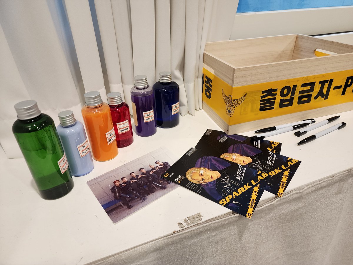 Filament_ONF's tweet photo. #SPARK_LAB
#승준이와_나_사이_튀는_spark
진짜 들어가자마자 컨셉에 압도되는 느낌... 거의 참여형 전시회같고 짱 재밌었음ㅠㅠㅠ https://t.co/wsgYOS86xd