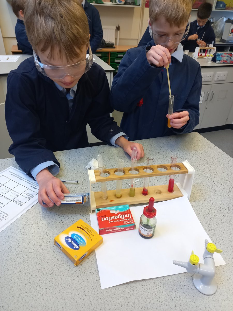 OPSScience's tweet image. Year 6 are investigating some real world science and designing their own experiment to test the strength of some well known antacids. Lots of interesting colours of the pH scale on show and lots of good discussion about accuracy! @OPS_OratoryPrep #STEMeducation