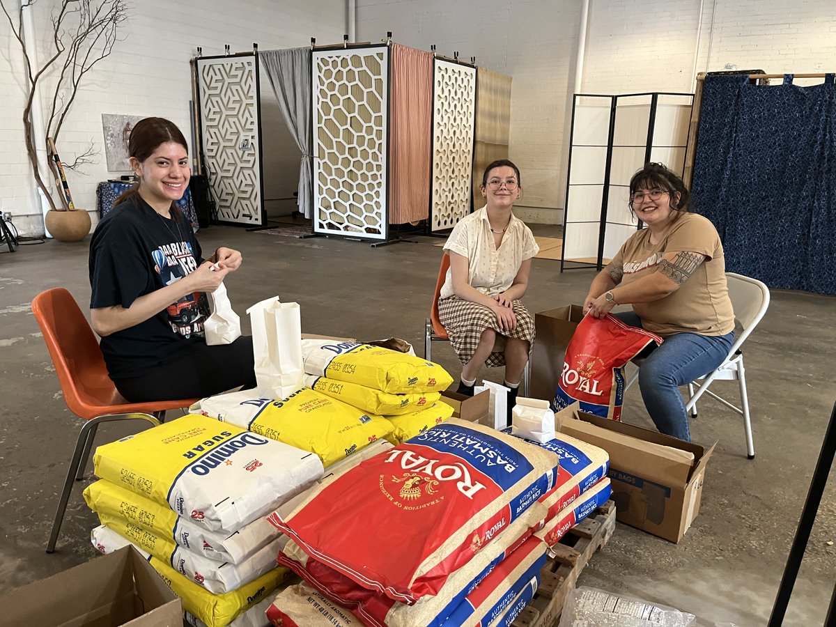 Gratitude MAP MLK Day volunteers! WELCOME, a MAP project connecting people recently settled in US to resources supporting community connection &amp; well-being. WELCOME food bag program w/ rice, lentils, beans, tea, nuts, raisins &amp; 10 spices given to 250 families from Afghanistan.