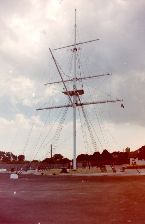 TheSuffolkMan's tweet photo. #HMSGanges #StoneFrigate #Suffolk #RoyalNavy https://t.co/rxxpFZhP0u