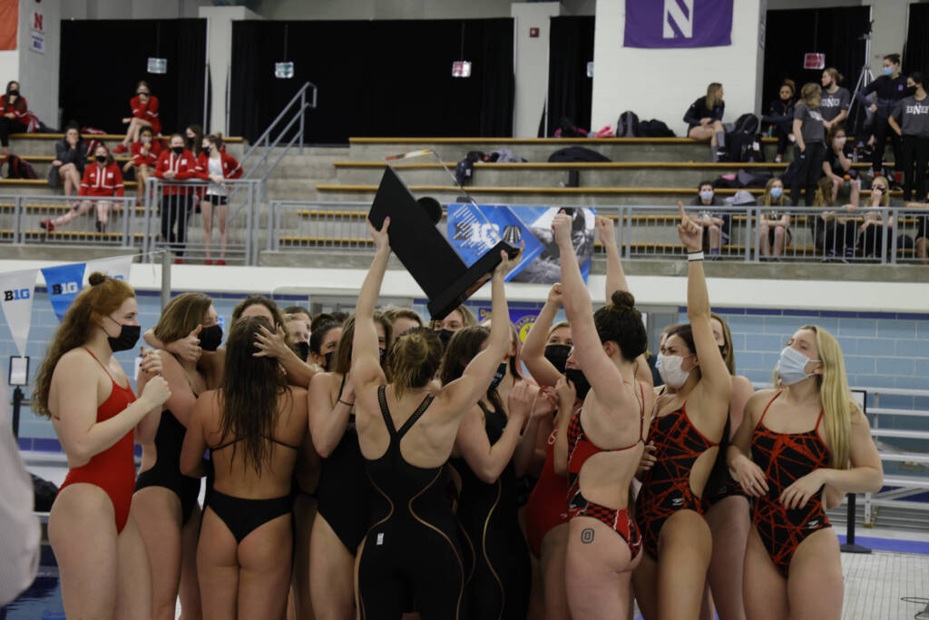 OhioStAthletics's tweet photo. 𝟓𝟎 𝐘𝐞𝐚𝐫𝐬 𝐨𝐟 𝐓𝐢𝐭𝐥𝐞𝐈𝐗 🏊‍♀️ 
The @OhioStSwimDive women’s program has continued its tradition of excellence, claiming 3️⃣ straight Big Ten titles.
The Buckeyes are second in the Big Ten in team championships with eight total

📰 :https://t.co/3Be3wNlsK3 https://t.co/dFNryNDKDs