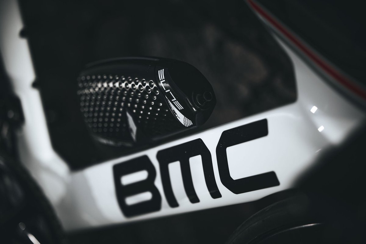 BianchiProTri's tweet photo. The pure beauty and timelessness of 
Black &amp; White 🖤🤍
.
#ride_bmc #timemachine01disc #elitecycling #dtswisswheels #engineeringperformance #competitiveedge #meticulousdevelopment https://t.co/4ABwjdRFvg